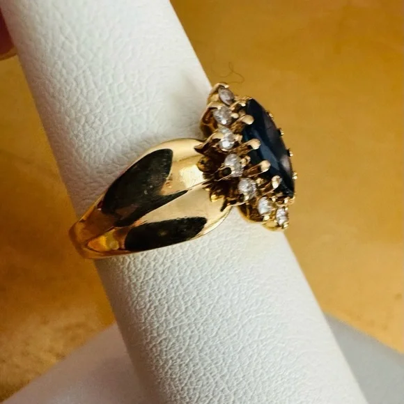 14K Yellow Gold Sapphire Solitaire Halo Ring Cocktail size 7 wide shank - Picture 3 of 7